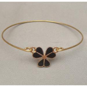 Black Clove Flower Bangle Bracelet