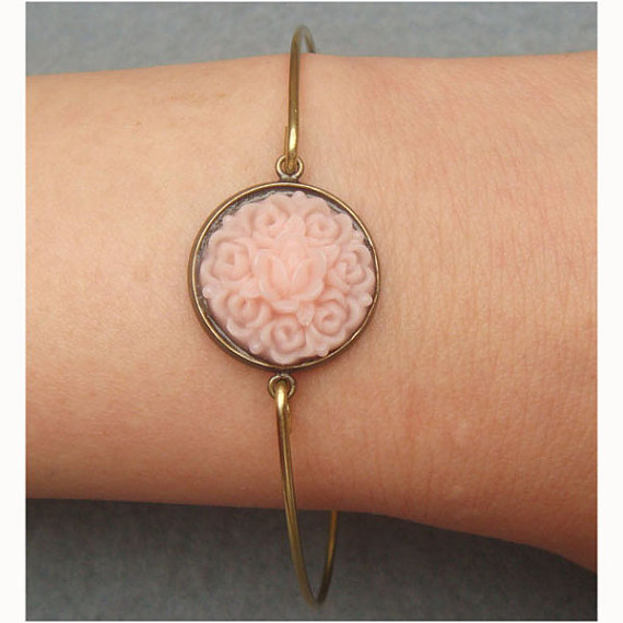 Flower Bangle Bracelet Style 3 on Luulla